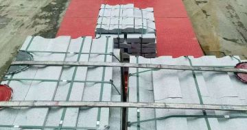 广安 芝麻白仿形加直形路沿石出货日常