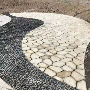 广安 黄金麻冰裂纹地铺石工地铺装案例