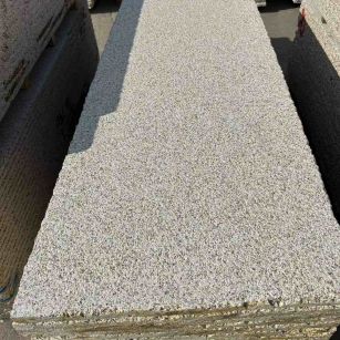 广安 黄金麻花岗岩荔枝面毛板，半成品