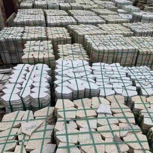 广安 黄金麻白麻花岗岩荔枝面地铺石(冰裂纹)