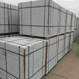 广安 白麻花岗岩石材荔枝面地铺石（300*600*50）