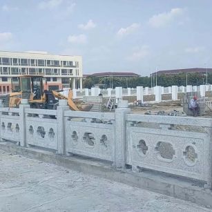 广安 白麻花岗岩荔枝面河道栏杆