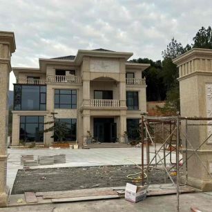 广安 黄金麻花岗岩别墅雕花外墙干挂配上门口雕花罗马柱