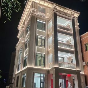 广安 芝麻白花岗岩别墅外墙夜间效果