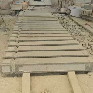 广安 芝麻白异形加工雕刻-栏杆大柱，方柱