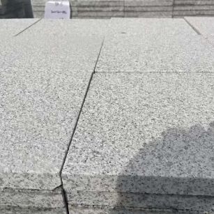 广安 白麻花岗岩石材推荐 荔枝面地铺石