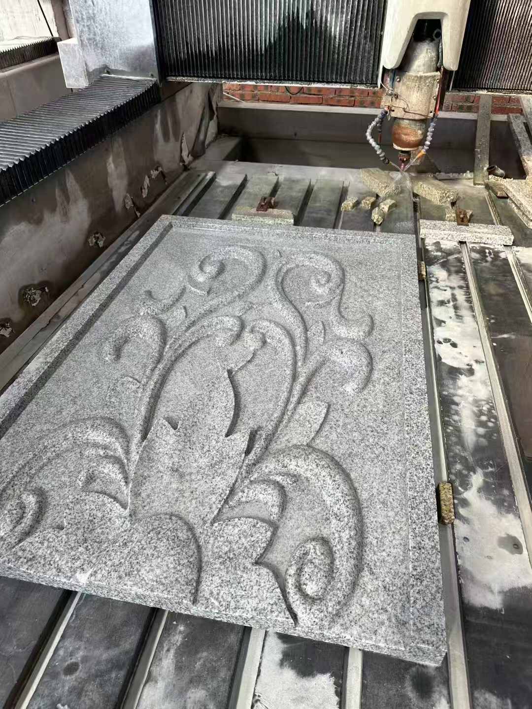 广安 白麻别墅干挂雕花板