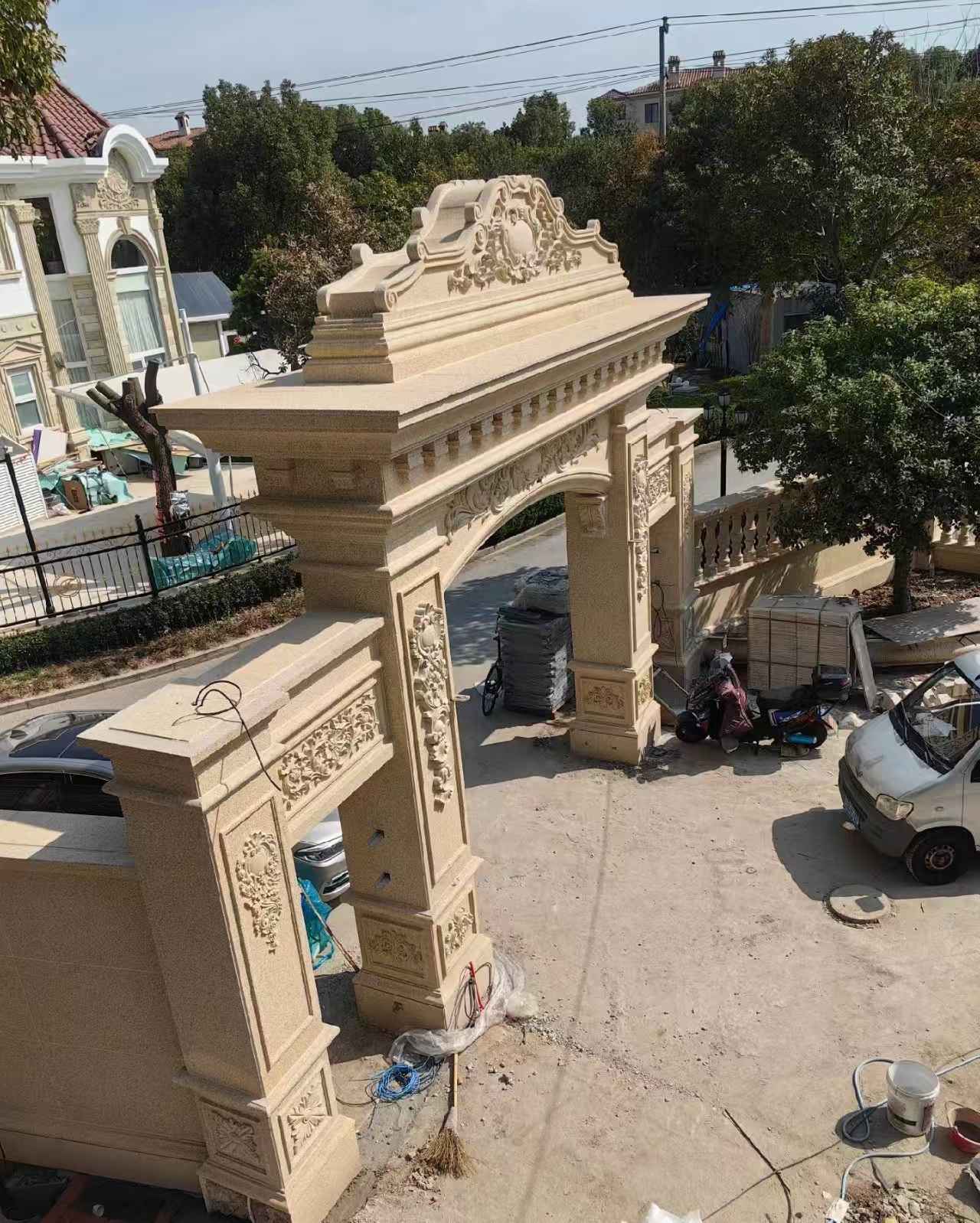 广安 黄金麻荔枝面花岗岩别墅门楼