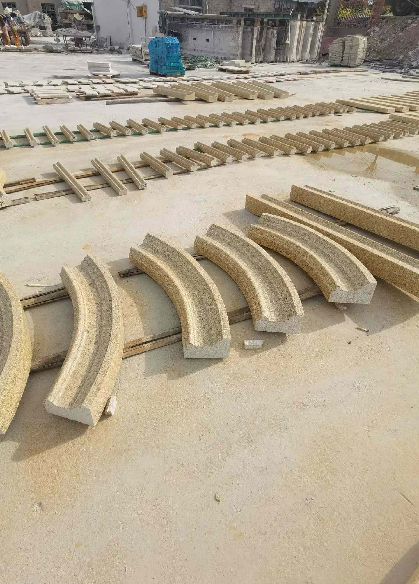 广安 黄金麻花岗岩别墅线条