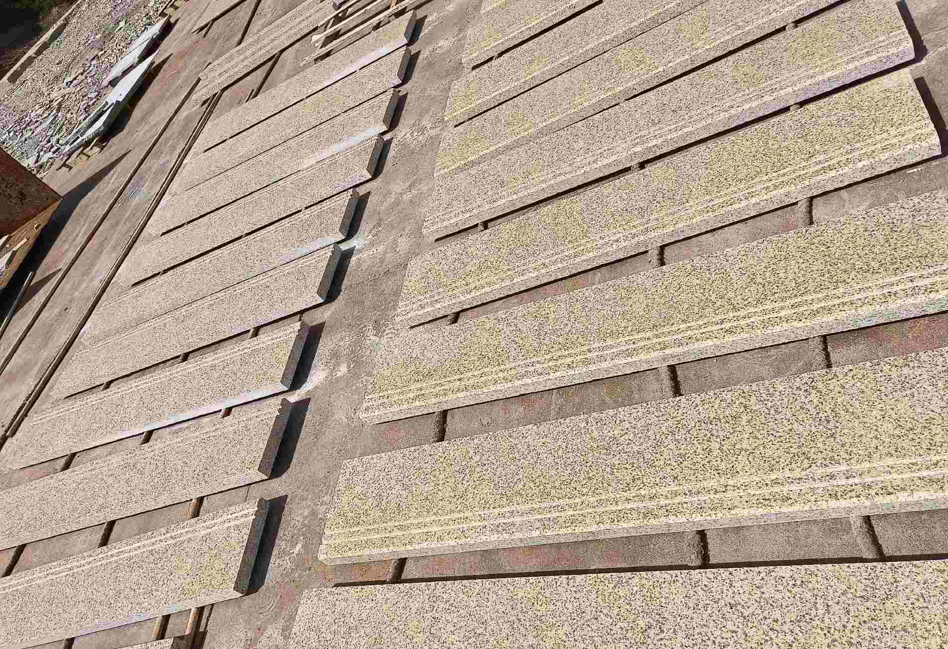 广安 黄金麻花岗岩光面楼梯踏步