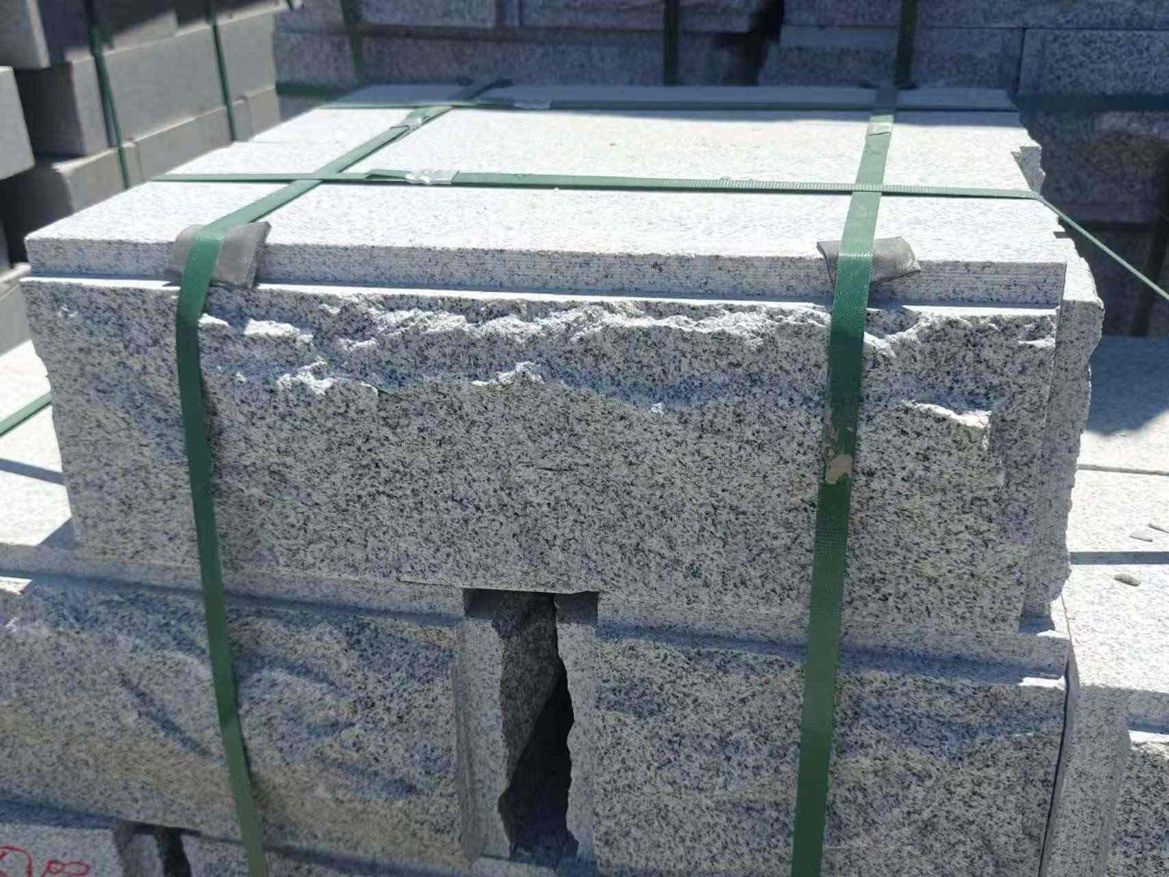 广安 芝麻白花岗岩自然面成品