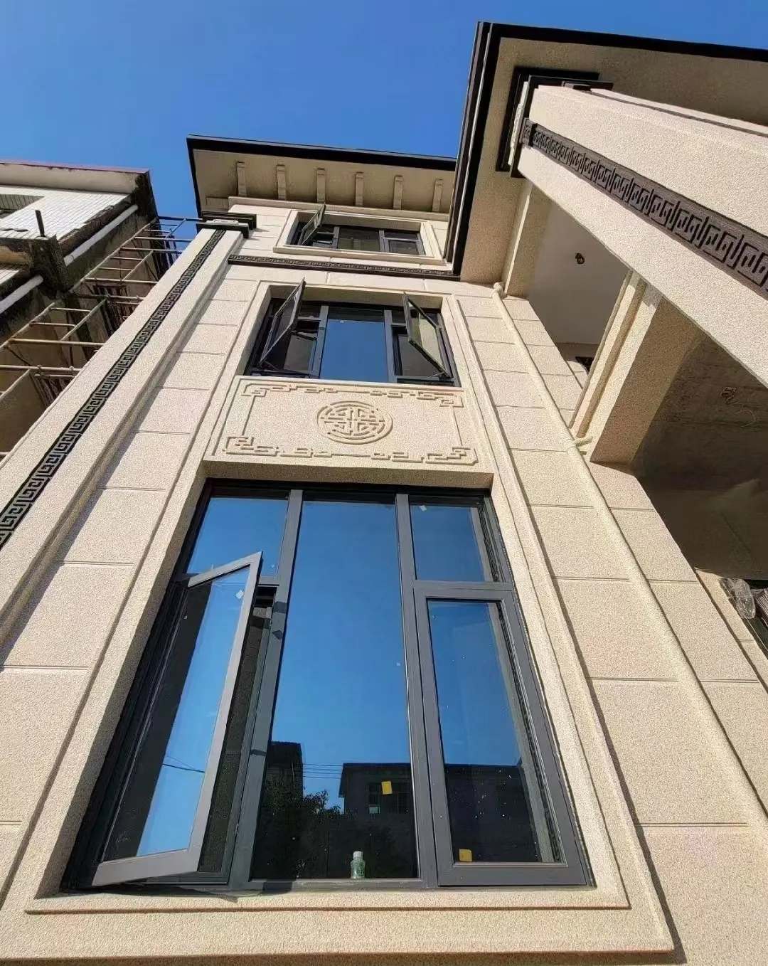 广安 黄金麻荔枝面别墅外墙干挂效果展示