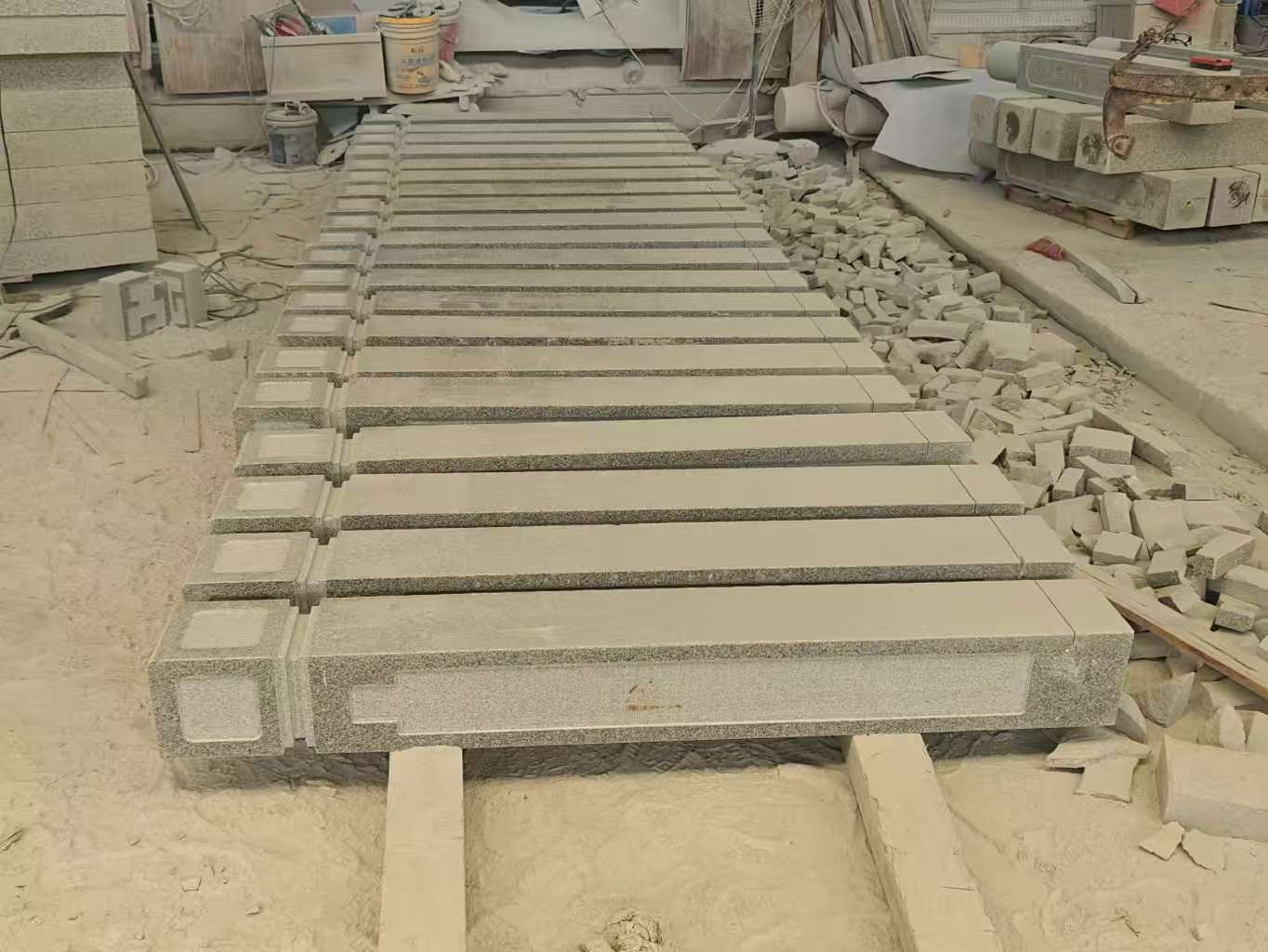 广安 芝麻白异形加工雕刻-栏杆大柱，方柱