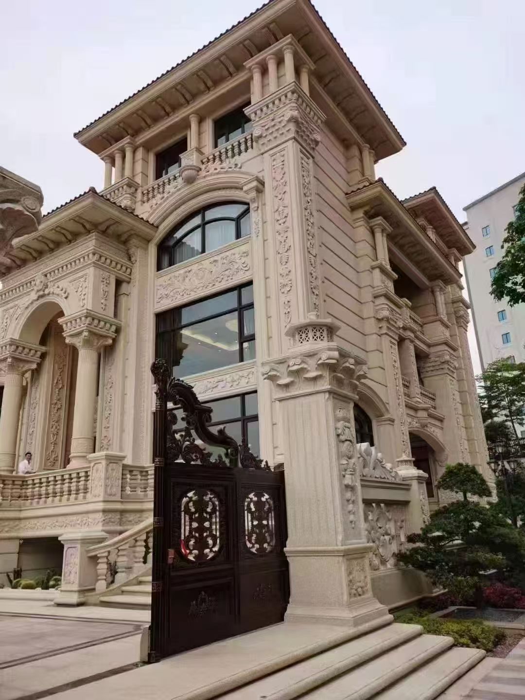 广安 黄金麻花岗岩别墅外墙干挂效果展示